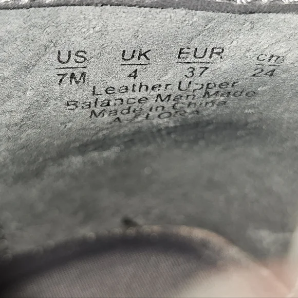 Sarto Burgundy Patent Leather Lug Sole Chelsea Boots 7M - Picture 8 of 8